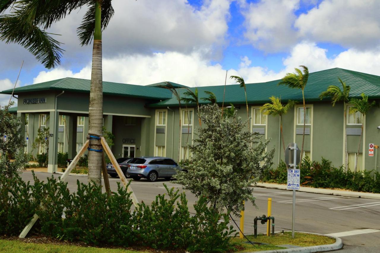 Pioneer Inn West Palm Beach Exterior foto